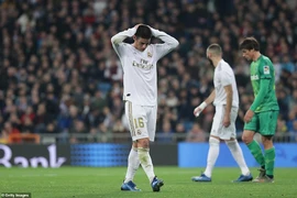 Real Madrid và Barcelona cùng thua sốc, chia tay Cúp Nhà Vua