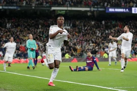 Siêu kinh điển Real-Barca: Kép phụ giúp Real đòi lại ngôi đầu
