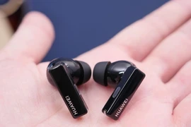 Tai nghe FreeBuds Pro 'cháy hàng' trong ngày mở bán