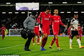 Klopp mắng học trò, Liverpool nhận thêm hung tin