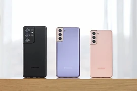 Galaxy S21 series bất ngờ lộ diện với cụm camera độc đáo