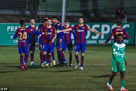 Hỏng phạt đền 2 lần, Barcelona thắng khó đội hạng ba