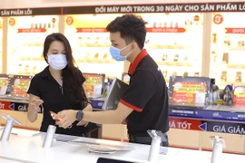 Nhiều mẫu laptop giảm giá 2 triệu đồng dịp cuối năm