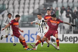 Hậu vệ đốt đền, Roma ‘phơi áo’ trên sân Juventus