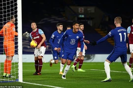 Căng thẳng derby London, Liverpool ngư ông đắc lợi?