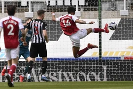 Đánh bại Newcastle, Arsenal tìm lại cảm giác chiến thắng