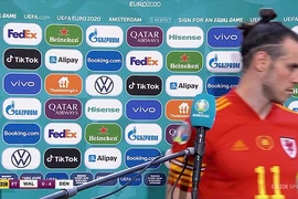 Phóng viên hỏi khó, Gareth Bale tức giận bỏ đi