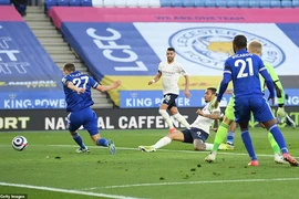 Vòng 4 Premier League: Thành Manchester gặp khó