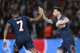 Man. City 'hủy diệt' Club Brugge, Messi tỏa sáng giúp PSG thắng khó Leipzig