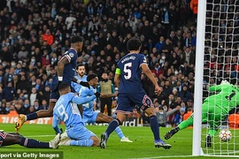 Pep Guardiola nói gì về màn lội ngược dòng hạ PSG tại Etihad? 