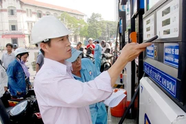Thứ trưởng Bộ Công Thương: Giá xăng có thể được điều chỉnh hằng ngày