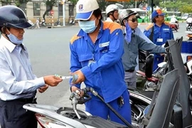 Công văn của tỉnh Quảng Ngãi cho biết, giá bán quá thấp khiến cho mức chiết khấu trên thị trường thay đổi liên tục, ảnh hưởng rất lớn đến đầu ra và tồn kho của nhiều đầu mối- Ảnh:TL