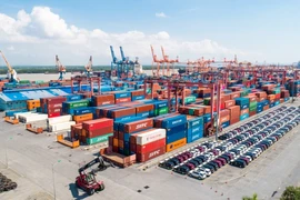 Xuất nhập khẩu Việt Nam vượt mốc 500 tỉ USD