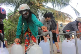 Giá nước sạch còn thấp, cần có Luật riêng cho thị trường nước