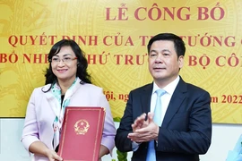 Bà Phan Thị Thắng nhận quyết định điều động, bổ nhiệm Thứ trưởng Bộ Công Thương