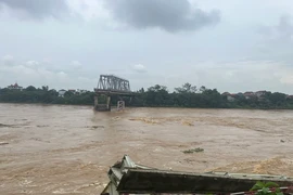 Công an tỉnh Phú Thọ phân luồng giao thông sau vụ sập cầu Phong Châu