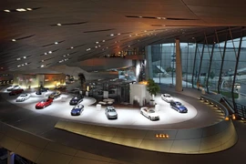 Mua xe BMW, đi Đức khám phá vùng đất khai sinh BMW