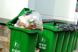 Phân loại và xử lý rác thải độc hại trong gia đình