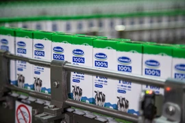 Vinamilk trúng thầu cung cấp sữa cho học sinh Hà Nội