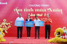 Chương trình “Ấm tình mùa Xuân lần thứ 16” của Sacombank