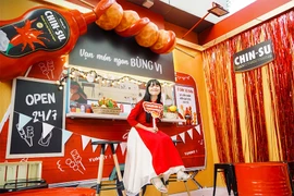 Ngắm ảnh hot girl Mắt Biếc check-in ở Góc Phố Xuân 2020