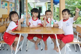 Vĩnh Long khởi động “Ngày hội sữa học đường” năm 2020