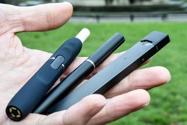Ai đã tác động vào kiểm soát thuốc lá thế hệ mới?