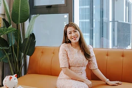 MC Diệp Chi dạy con “Tiền không tự nhiên mà có”