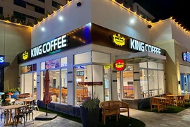 Bà Diệp Thảo khai trương quán cà phê đầu tiên tại Hoa Kỳ
