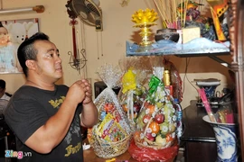 Sao Việt quây quần trong ngày giỗ nghệ sĩ Kim Ngọc