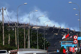 Cháy bãi rác Đa Phước