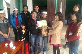 Hỗ trợ 61 triệu đồng cho gia đình bị ngạt khí, ba người tử vong