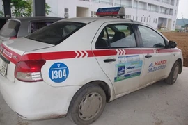 Tài xế taxi bỏ xe tháo chạy khi chở phải cướp