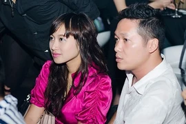 Khánh Linh lên xe hoa lần hai