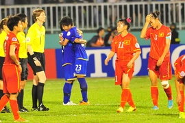 Bóng đá nữ Việt Nam lỗi hẹn sân chơi thế giới: “BUỒN“