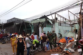 Lốc xoáy làm sập, tốc mái 147 căn nhà