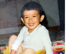 Những bức ảnh ấu thơ chưa từng công bố của Á hậu Huyền My
