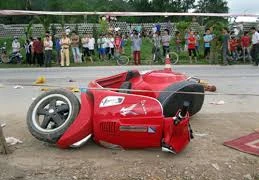 Mới cưới 1 ngày, cô gái đã ngã xe máy tử vong