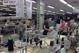 Các công ty dệt may thuộc Vinatex thưởng tết từ 2-3 tháng lương