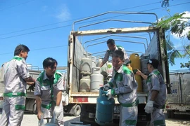 Gas tăng giá thêm 5.000 đồng/bình 12 kg