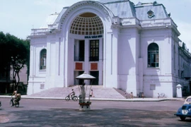 Những biểu tượng Sài Gòn xưa và nay (P2)