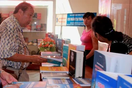 Trưng bày 4.000 đầu sách và giới thiệu các tác giả xứ Quảng 