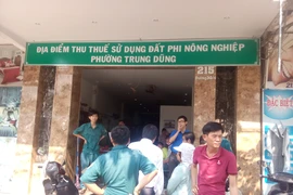 Giang hồ ngang nhiên xông vào UBND phường truy sát người