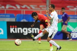 Đá chơi, đá thật