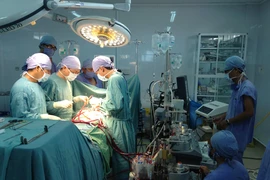 Mổ cấp cứu thành công bệnh nhân có khối u tim, phù phổi