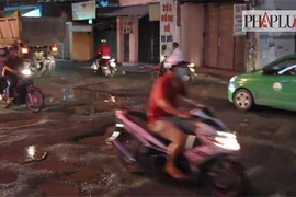 Mặt đường biến dạng, hư hỏng gây tai nạn liên miên