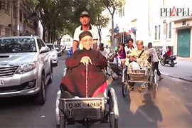 Clip GS Trần Văn Khê dạo Sài Gòn bằng xích lô nói chuyện văn hóa