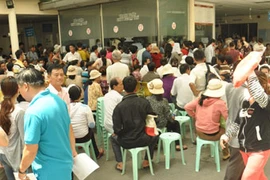 Bốn khó khăn trong thực hiện BHYT toàn dân