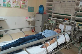 Ngất xỉu khi thi môn Văn vẫn quyết thi môn Vật lý