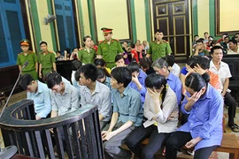 Sòng bài phục vụ ‘tận răng’ của đàn em Năm Cam bị dẹp trong ngày